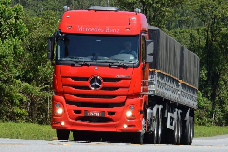 Mercedes-Benz-Actros-2651-6x4-1024x683