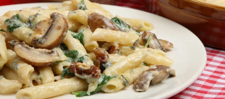 Receita-de-penne-com-cogumelos-ao-forno-1024x449