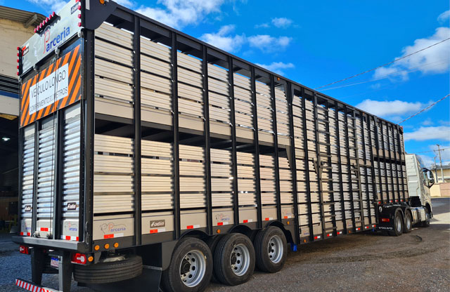 Semi-Reboque Boiadeiro